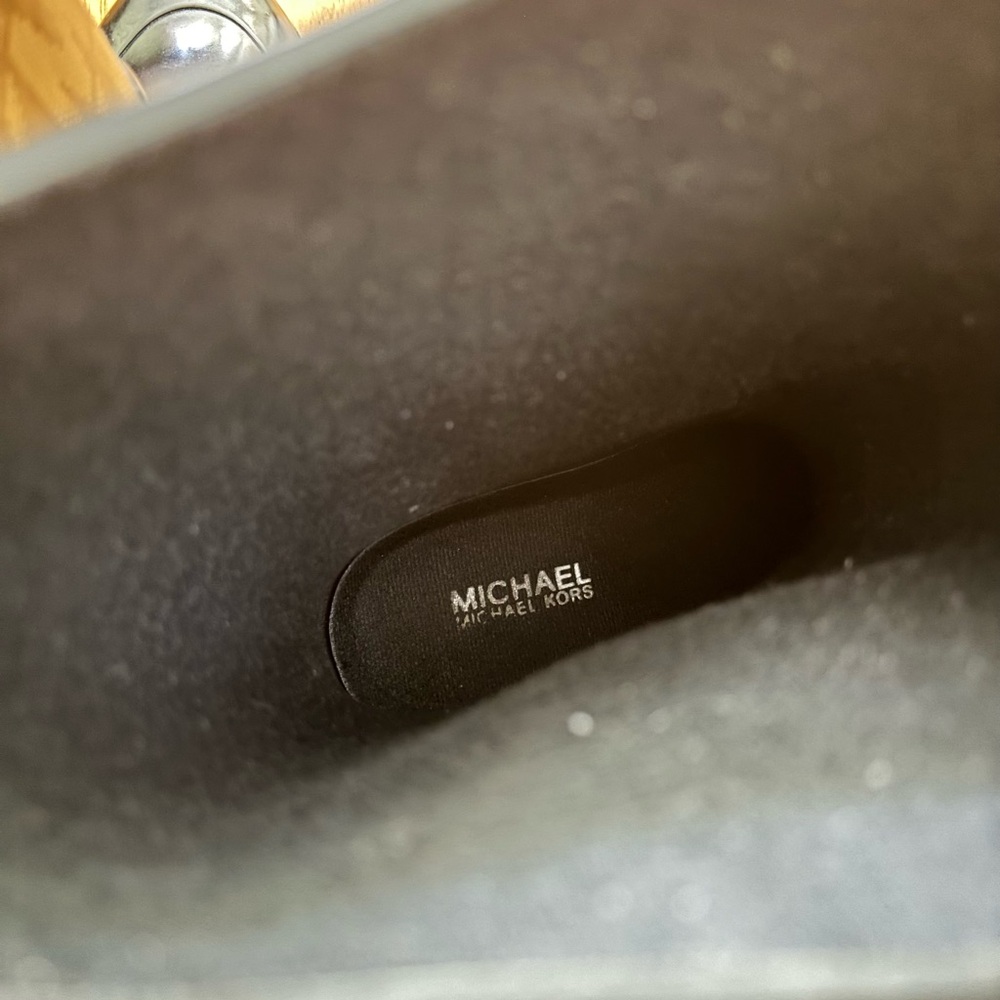 MICHAEL Michael Kors Mid Calf RainBoots Women’s 6M Black/Brown Logo Flawed* Read - Picture 4 of 11